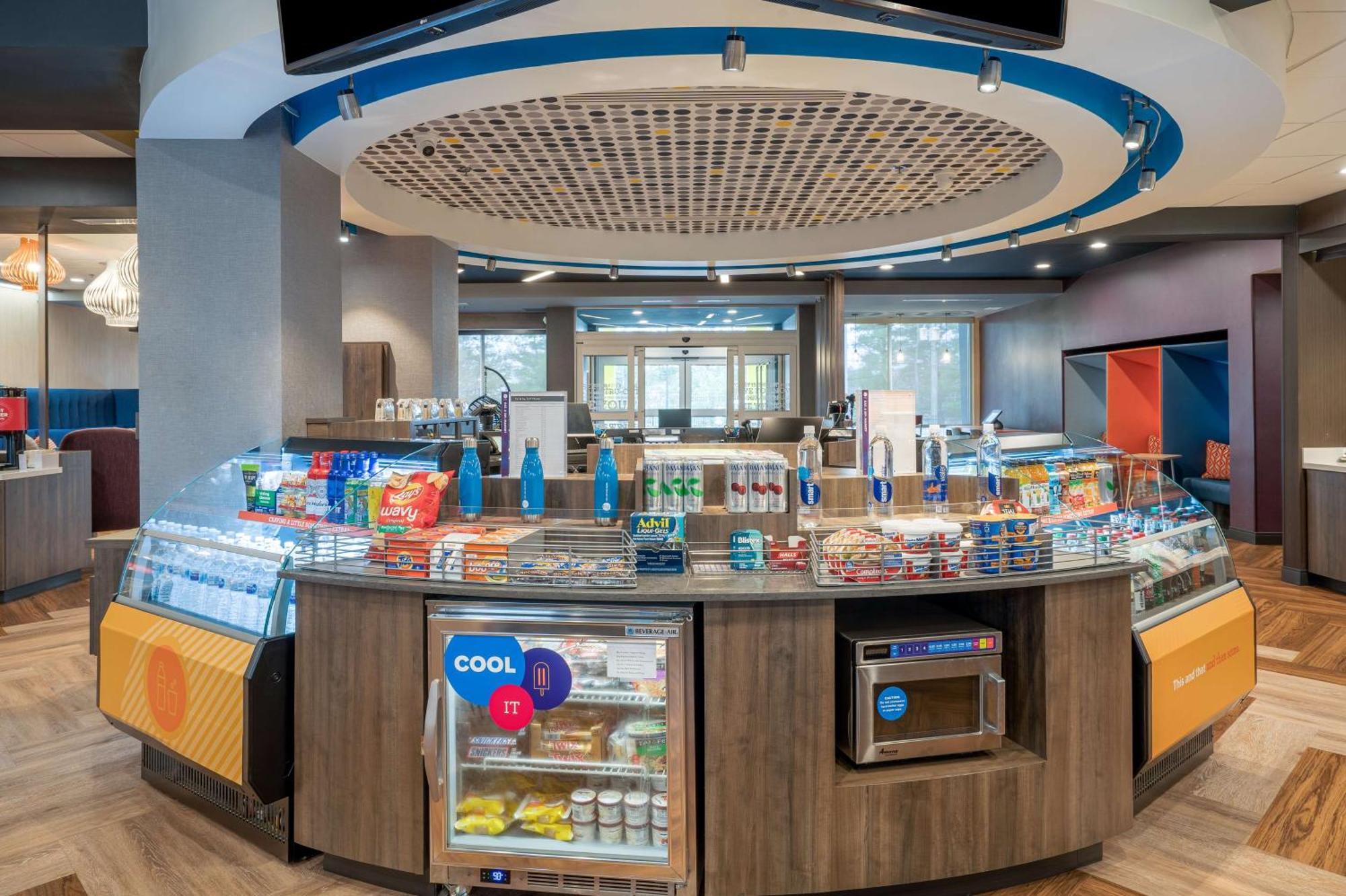 Tru By Hilton Knoxville North I 75 Exterior photo
